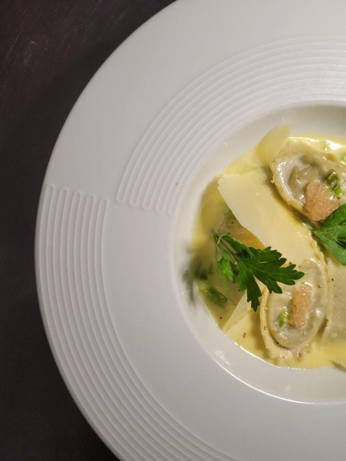 Hotel Restaurant Le Lachens La Bastide  Екстер'єр фото